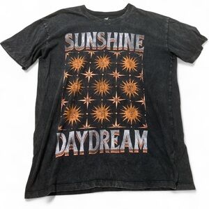 Sunshine Daydream Graphic T-Shirt